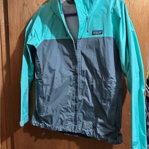 Patagonia Aqua and Charcoal Windbreaker
